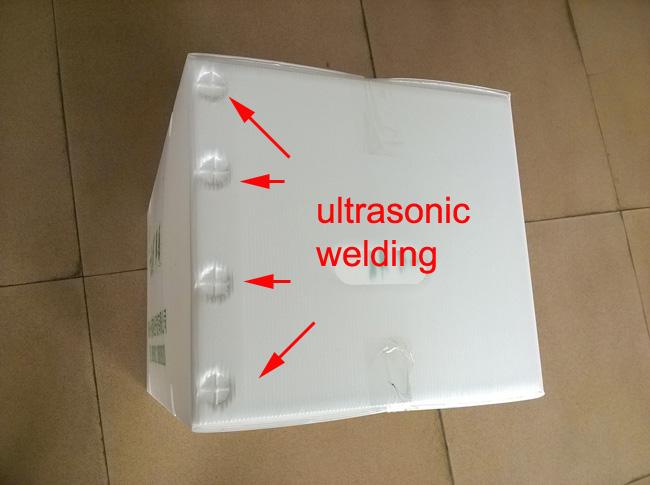 soudure ultrasonore pour les boîtes en plastique pliantes avec les trous à chaleur tournante pour transporter des légumes